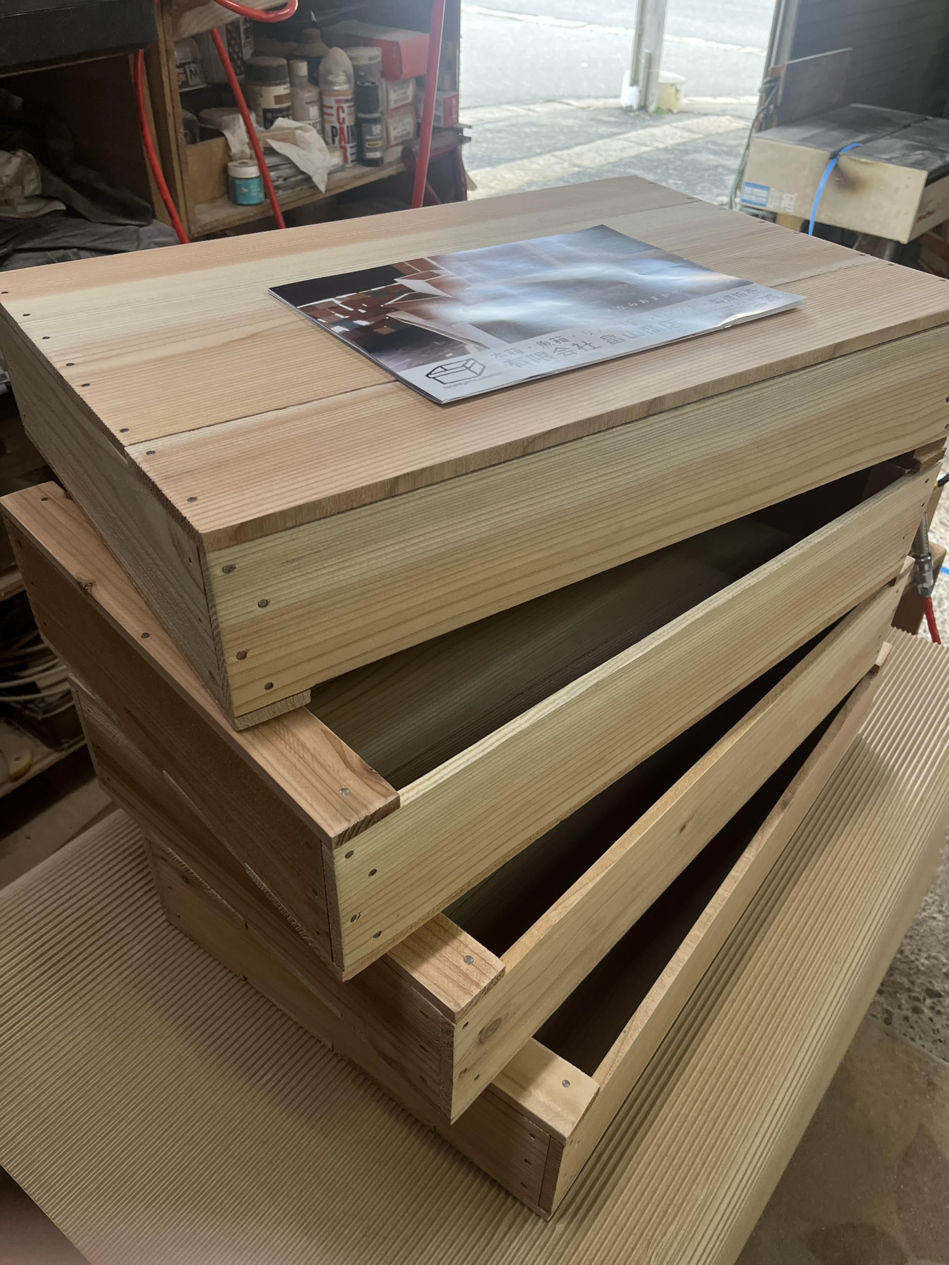 Amazon｜魚箱 木製トロ箱 青森県産杉 4個セット｜収納ケース・ボックス